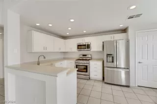 Photo #6: 2571389 Listing 