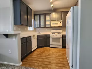 Photo #2: 2571399 Listing 