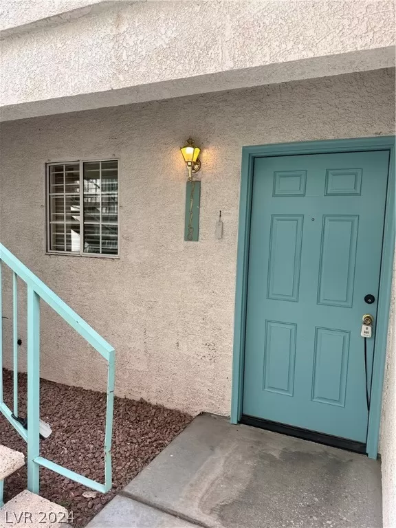 MLS: 2571403 Condo For Sale