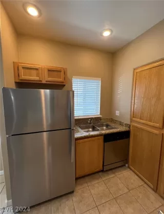 Photo #3: 2571442 Listing