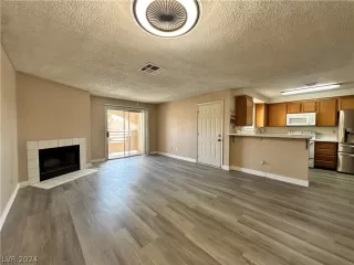 Photo #3: 2571460 Listing 