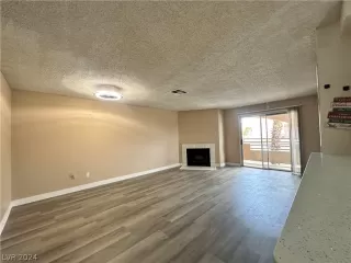 Photo #4: 2571460 Listing 