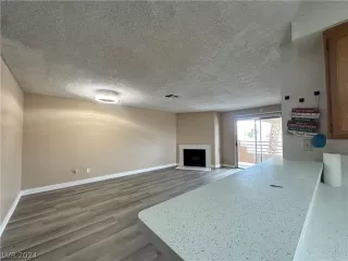 Photo #6: 2571460 Listing 