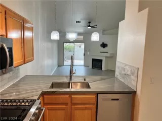 Photo #3: 2571496 Listing 