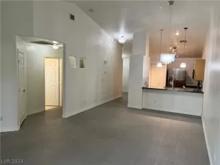 Photo #5: 2571496 Listing 