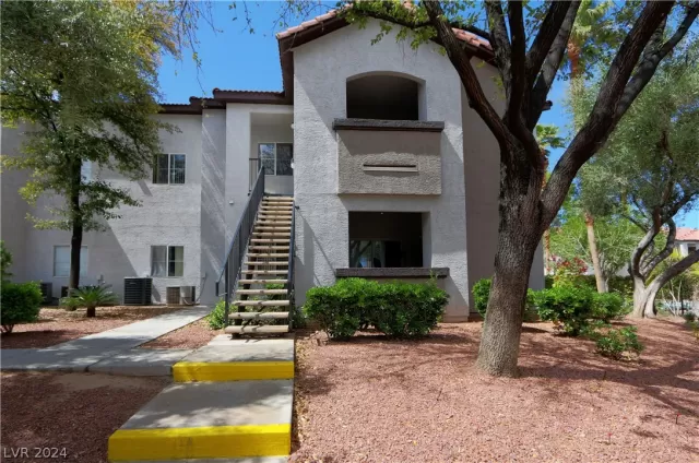 MLS: 2571505 Condo For Sale