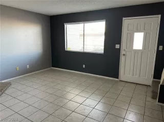 Photo #1: 2571526 Listing 