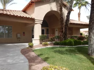 Photo #1: 2571536 Listing 