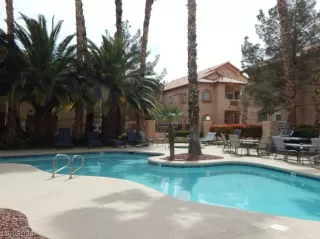 Photo #3: 2571536 Listing 