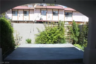 Photo #1: 2571549 Listing 