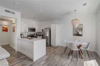 Photo #6: 2571557 Listing 