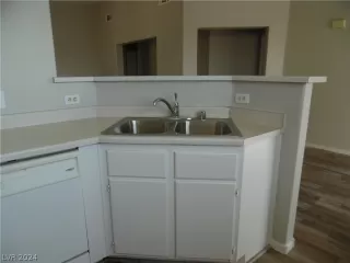 Photo #4: 2571612 Listing 