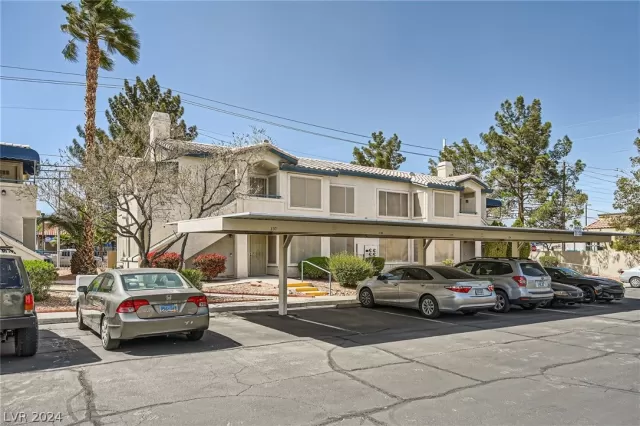 MLS: 2571623 Condo For Sale