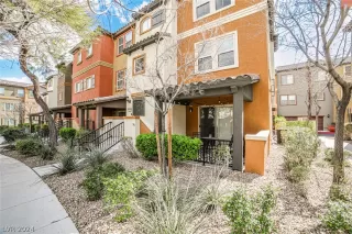 Photo #1: 2571629 Listing 