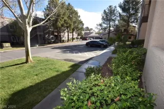 Photo #2: 2571640 Listing