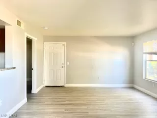 Photo #1: 2571710 Listing 