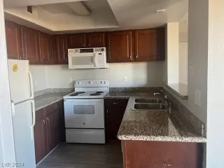 Photo #4: 2571710 Listing 