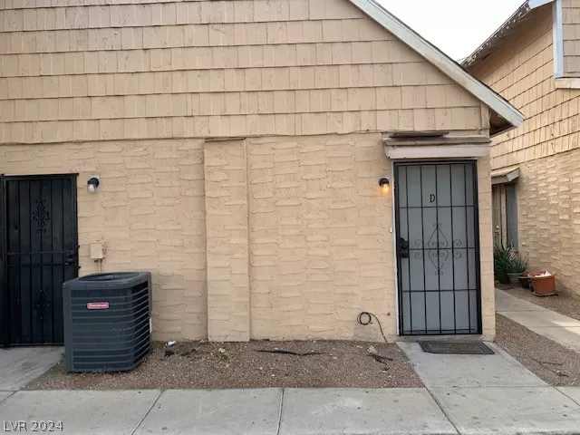 MLS: 2571718 Condo For Sale