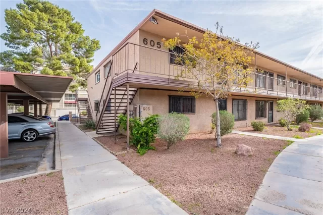 MLS: 2571723 Condo For Sale