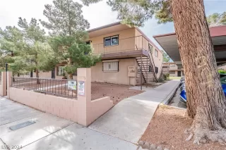 Photo #1: 2571723 Listing 