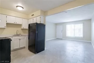 Photo #2: 2571723 Listing 