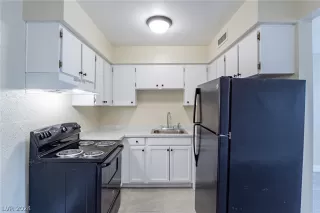 Photo #3: 2571723 Listing 