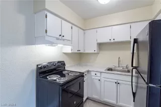 Photo #5: 2571723 Listing 