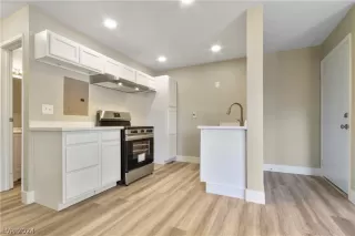 Photo #6: 2571728 Listing