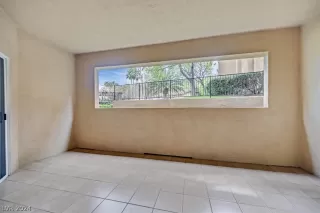 Photo #2: 2571741 Listing