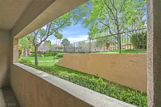 Photo #3: 2571741 Listing