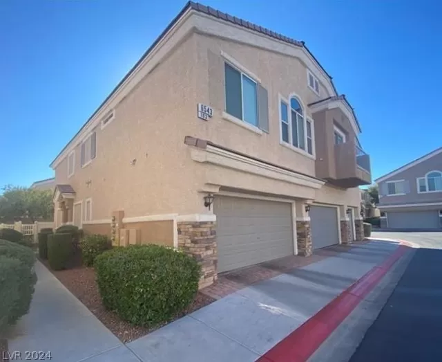 MLS: 2571748 Condo For Sale