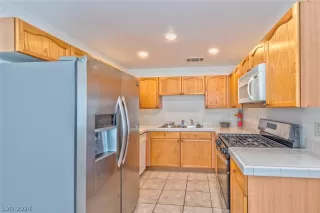 Photo #5: 2571753 Listing 