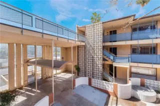 Photo #2: 2571786 Listing