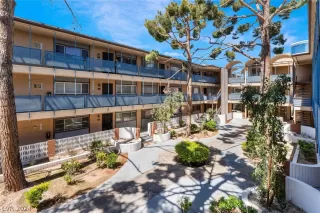 Photo #3: 2571786 Listing