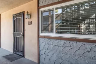 Photo #4: 2571786 Listing