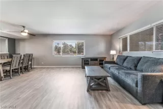 Photo #6: 2571786 Listing