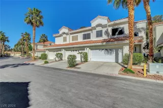 Photo #2: 2571791 Listing