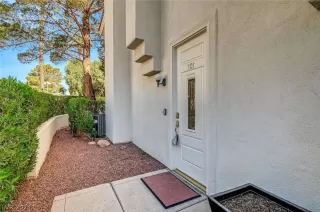 Photo #3: 2571791 Listing