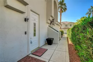 Photo #4: 2571791 Listing