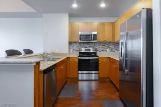 Photo #4: 2571812 Listing 