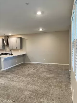 Photo #5: 2571813 Listing