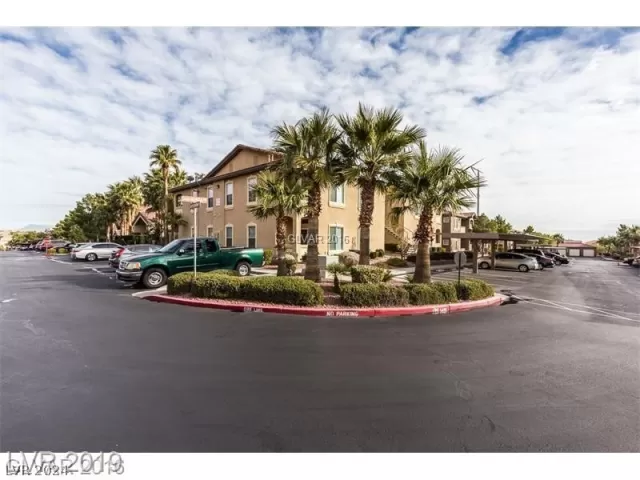 MLS: 2571828 Condo For Sale