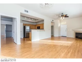 Photo #6: 2571828 Listing 