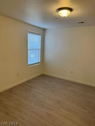 Photo #5: 2571834 Listing 