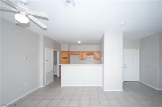 Photo #2: 2571835 Listing