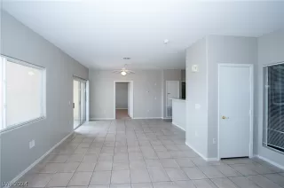 Photo #6: 2571835 Listing