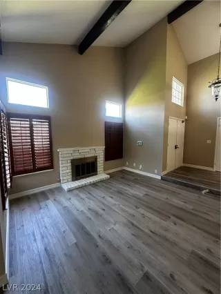 Photo #5: 2571843 Listing 