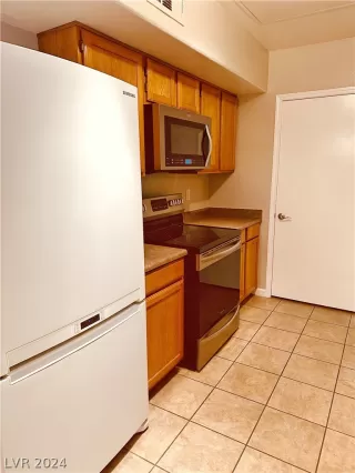 Photo #4: 2571863 Listing 