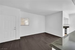 Photo #4: 2571869 Listing 