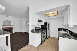 Photo #6: 2571869 Listing 